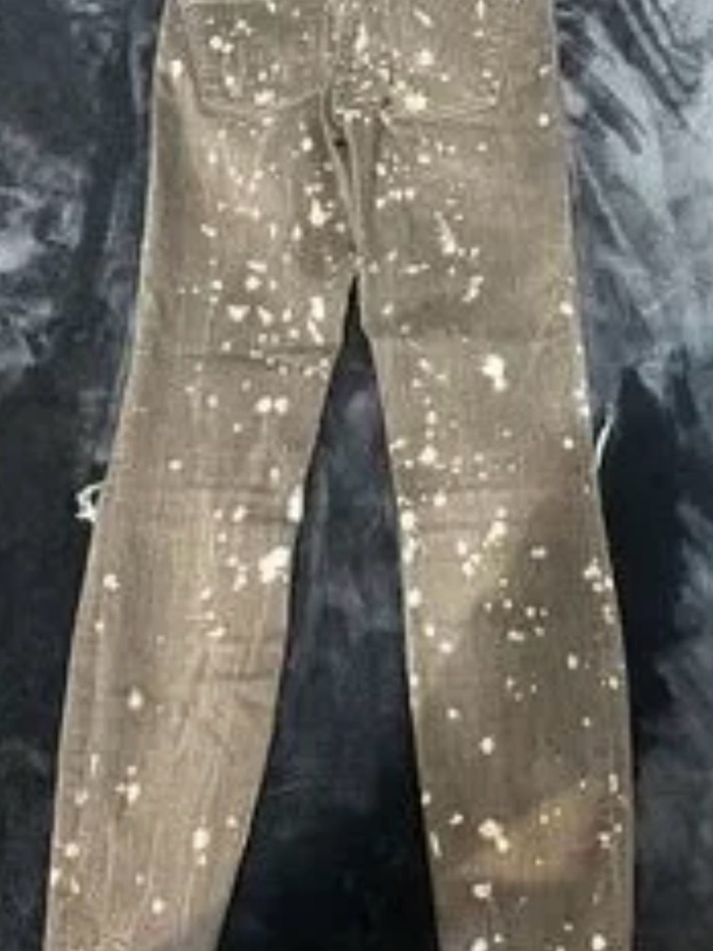 2B Bebe Women's Skinny Jeans in Light Gray with White Paint Splatter